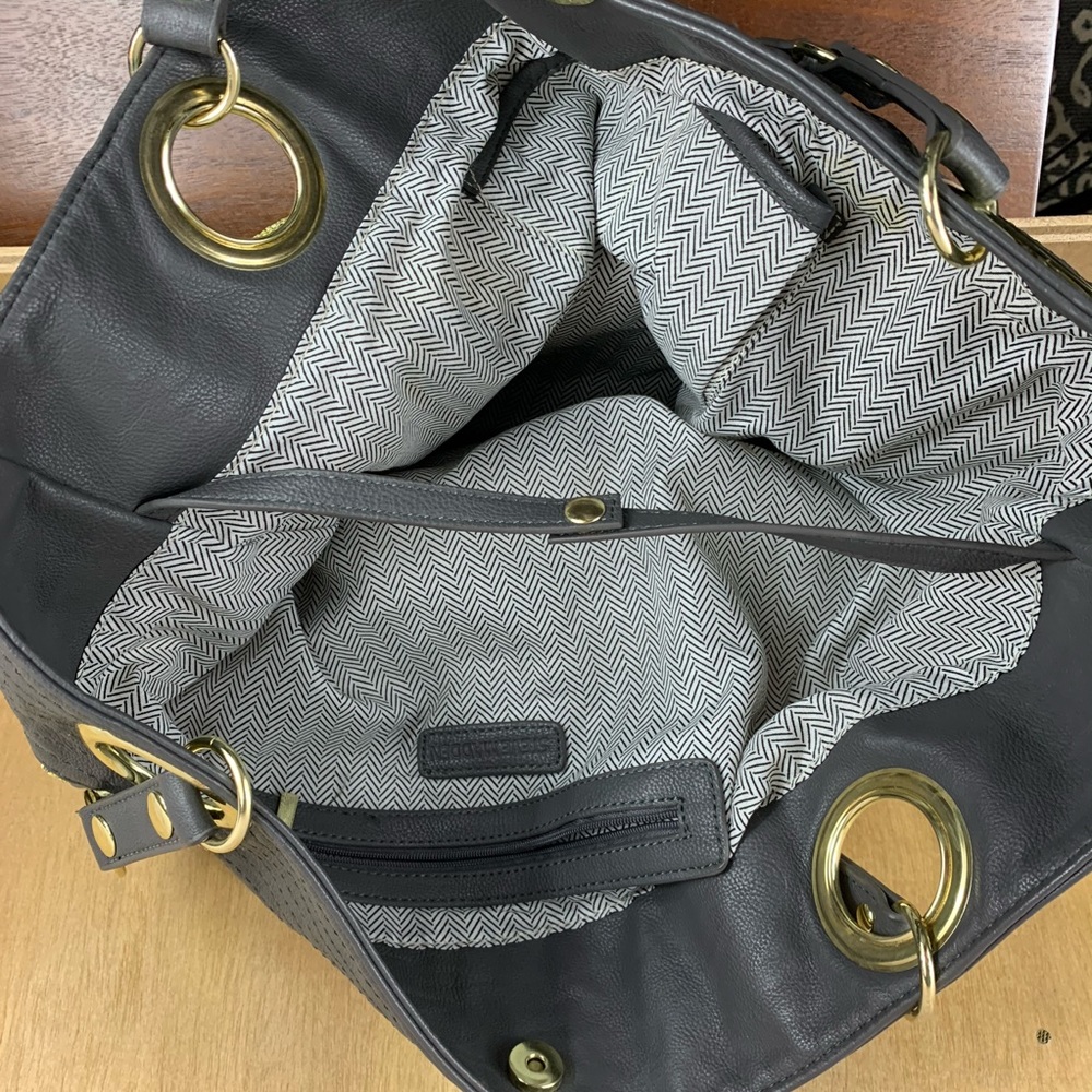 Steve Madden Large Chevron Bucket Bag - Picture 5 of 7